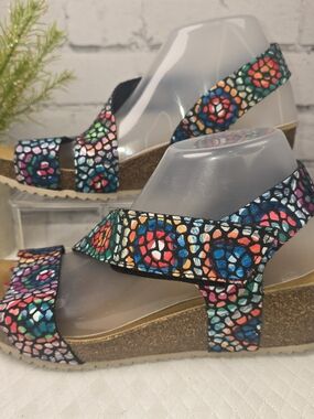 ERIC MICHAEL JOLLY WEDGE SANDAL VIBRANT MULTICOLORED MOSAIC PATTERN ON BLACK 41